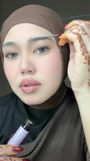 Brow Styling with Focallure Tinted Brow Gel