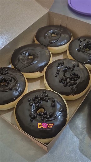 Dobel Choco Ball Donat #donatsusu #doyanedonat #donat #donatjumbo #hiasdonat #chocoball #donatcantik
