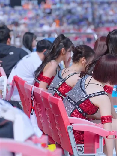 김진아 치어리더의 후방주의 직캠 영상