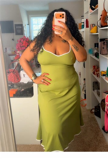 Green is officially my spring color 💚🌸 This dress is giving effortless, soft, and outside-ready ✨ Lightweight, flattering, and perfect for brunch, date night, or just being that girl all season. Paired it with the CUTEST pink cellphone case for my iPhone 17 Pro Max 💗 because the contrast? Chef’s kiss. Spring vibes but make it glam. Everything linked in my TikTok Shop 🛍️✨ #TikTokShopFinds #SpringOutfit #SpringStyle #iPhone17ProMax #ThatGirlStyle @H Y Z
