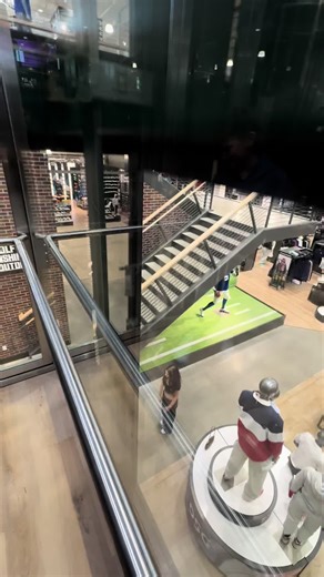 I’m not a bully ok we js wanna find them find these girls #findthem #mall #viral #losers lol