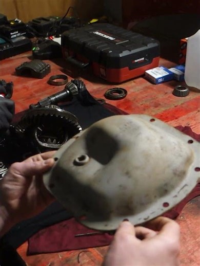 Dana Differential Sand Blasting! #diy #fyp #rembaratie #automobile #carrestorationproject #offroad