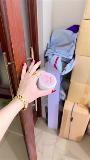 Whatsapp: 03434067668 Instagram: albashacares #albashacare #beautyproducts #handfeetwhitening #bodywhiteningcream #hibeautiful