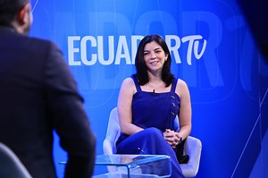 Ecuador marca un hito para la industria audiovisual gracias a la firma del contrato de inversiones para el sector de la producción audiovisual, que permite recuperar hasta el 37 % de los costos y gastos realizados en el país en servicios audiovisuales y logísticos, impulsando la llegada de producciones internacionales, la generación de empleo y la inversión en el sector. #ElNuevoEcuador | Secretaría General de Comunicación Ecuador