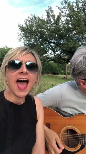 Sweet Dreams (Eurythmics) - Acoustic Cover | Raffaella Camaggi & Galeazzo Frudua