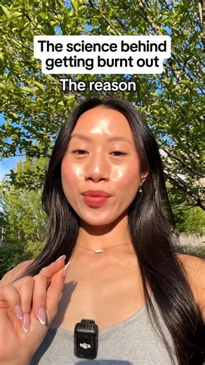 Ultimate Ivy League Guide™ on Instagram: "The loop-closing principle is the sole reason I can get productive work done 16 hrs/day without burning out & it’s because it allows your brain to hyperfocus on one thing at a time Instead of just scattering your attention and draining your energy of course, make sure to take breaks! :) #ultimateivyleagueguide #uilg #ultimatementor"