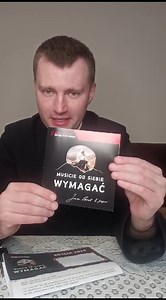 Unboxing pięciu pakietów. Pakiety u celu. Zachcamy aby się sprężyć do czwartku do 24.00. Wtedy w piątek, od 6.00 ruszy pakowanie. I wysyłka. Jak deklaruje poczta, potrzebne trzy do czterech dni, by przesyłka dotarła. Można zgarnąc jeden pakiet, albo osobnym trybem pięć lub więcej. Zapraszam na naszą ukochaną stronę edk.org.pl. Tak, dobrze się czujemy z Tą stroną. To dzieło wielu osób. Serce rośnie. #edk #wyzwanie #unboxing #jp2 #podobno | EDK - Ekstremalna Droga Krzyżowa