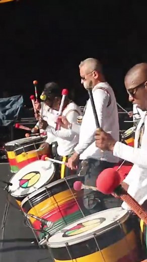 O que Olodum merece? Descubra as músicas mais amadas!