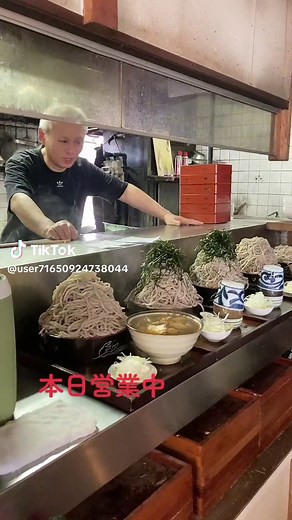 デカ盛り水戸黄門そば: 水戸駅の人気グルメ！