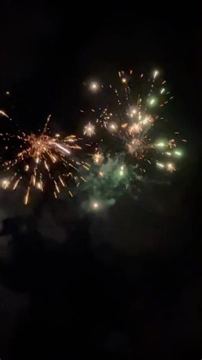 Ghost Lights Weco…16 colpi a V #fuochidartificio #fireworks #petardi #firecrackers #botti #jpegpyro