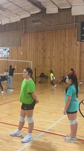 When I “thought” we had a night off then I checked my email about the 4th-7th grade JO developmental prep league @elitearkansastraining! B made the most of, hit a lot of balls and returned some good serves! She is ready to play tomorrow night! 🏐#volleyball #volleyballgirls #9u #elite | Andrea Simpson