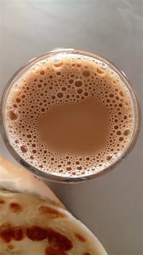 Subah Ka Nashta ☀️☕ | Garma Garam Chai Aur Crispy Paratha 😋🔥 #nashta #chaiparatha #breakfast #desifood #homecooking #foodlover #viralvideo #foryou #tiktokfood #morningvibes 🥙❤️ @CookingShooking @TikTok @For You @Trending Videos