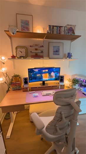 A cozy & warm gaming desk setup ✨