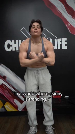 Harper Bumgardner on Instagram: "In a world where skinny is trending, it’s important to understand a few things🙂‍↕️🧐 Skinny isn’t necessarily a stretgy or a goal. It’s usually the result of under eating, overdoing cardio, and hoping your body cooperates. And for most people, it doesn’t last. IT’S NOT SUSTAINABLE! What actually works long term is eating enough to support your hormones, building muscle so your body composition changes, and learning how to fuel yourself consistently without extre