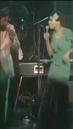 Throw it back to 1976 when Marvin Gaye and Florence Lyles performed this joyful duet of “It Takes Two” live in Amsterdam! #Duet | Classic Motown