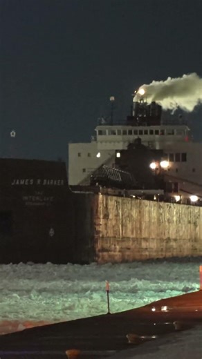 Train salutes the James R. Barker, so they salute back! #greatlakesshipping #soolocks #stmarysriver
