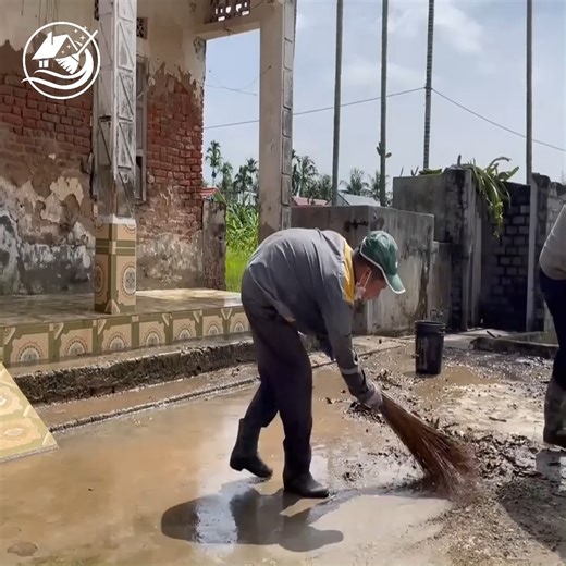 HELP Single Old Woman Clean Her House for AMAZING Transformation | Clean Up TV