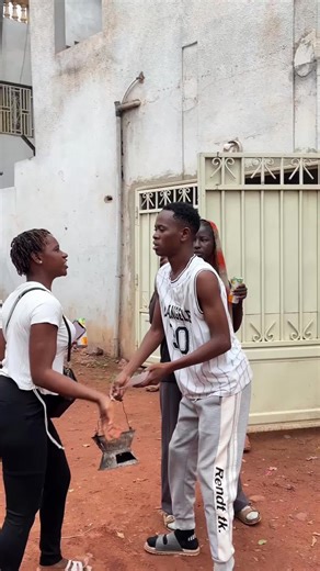 @Tou petit le comédien 🇲🇱🇲🇱