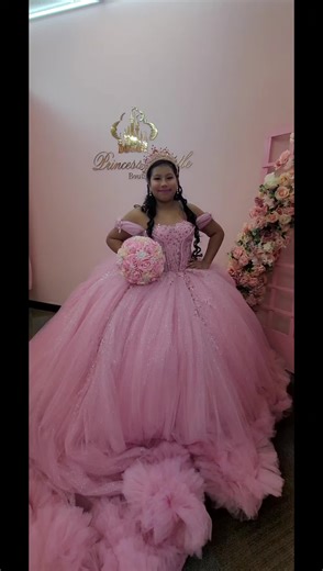 ⚜️Princess Castle Boutique⚜️ Thanks!!🎀 Deisy To Said yes to the dress whit us!! 📍1612w 3500s west valley city, UT, 84119 Suit: A ❗️No nesecitas cita ☎️8015029162 8452499706 #shesaidyestothedress #xvaños #quinces #quinceaños #PrincessCastleUtah