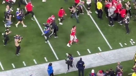 1.1M views · 10K reactions | Patrick Mahomes does it again. The Chiefs are the first team to hoist the Lombardi Trophy in Las Vegas. What a #SuperBowl! : Mick Akers | Las Vegas Review-Journal | Facebook