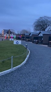 Escape to the Scottish countryside at Arranview lodges. Enjoy luxury hot-tub lodges with breathtaking loch views, just 30 minutes from Glasgow. Perfect for romantic getaways, family breaks, and relaxing weekends away. 🌿💦 | Arranview Lochside Lodges