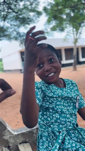 Hilarious Name Bet: 50 CDs for a Full Name Reveal!