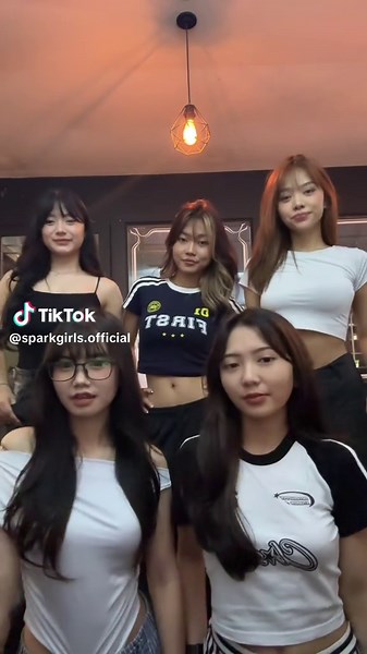 Spark Girls: The Ultimate Girl Band on TikTok