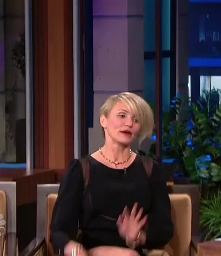 Cameron Diaz Sexy Legs Vol. 2 #CameronDiaz #jimmyfallon #legs #crossedlegs #calves #feet #interview #pantyhouse #sexypantyhouse #pantyhousequeen #sexy #hot #celebrity #highheels #shortdress #shortskirt #sexycrossedlegs #sexylegs #bestlegsshow #bls