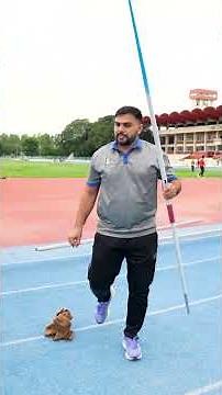 Grip. ✔️Standing throw. ✔️Next up: own the runway and launch it to the sky