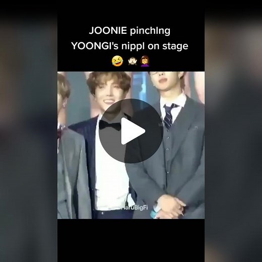 Naughty RAP LINE 😁 YOONGI sang at the wrong time which made SUGA give that gummy smile, but HOBI and JOONIE just laugh it off.. I can't with Joon's hands tho. haha 🤣 #RM #NAMJOON #SUGA #AGUSTD #YOONGI #JHOPE #HOBI #bts #army #btsfunny #bangtan #btsfyp #btsforyou