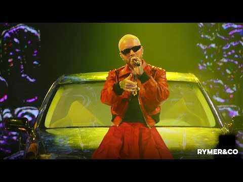 J Balvin & Bad Bunny - La Canción (Live Performance)