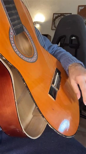 483K views · 231 reactions | Easy Spanish Flamenco Guitar Tutorial – Acoustic Strumming Patterns #guitar #tuto #fyp | LucasGitanoFamily | Facebook