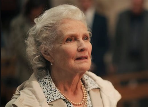 « La maman du bourreau » : que vaut le téléfilm avec Marie-Christine Barrault ?