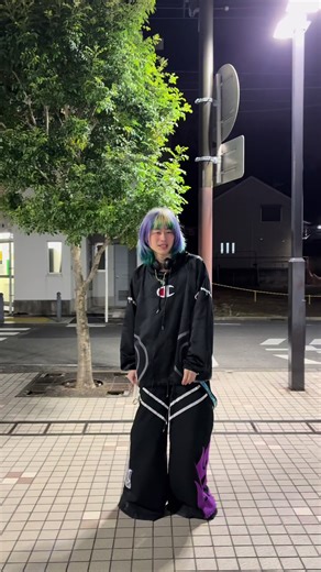 Beat踊ったよ^_^#渋谷 #パラパラ #クラブ #dj #jumanji3 #ギャル #fyp #ネバーランド #ジュマンジ #ネバラン #ジュマンジ #平成 #y2k #mytype #グランジ #ロン毛男子 #派手髪