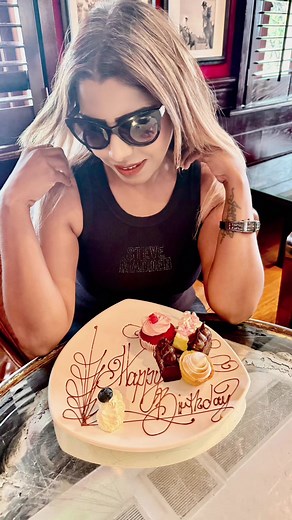 I M A VIBE CALLED BLESSED🔥#oysterboxhotel#fypp#SMA#birthdaysurprise#friends#independentwoman❤🥰 #fypp#knowyourworthqueen#boss#boss#bossmoves#imboss#bosslife#IAMBOSS