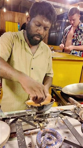 Sri Lanka Told Me to Try Egg Hoppers 🇱🇰😋