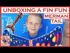 UNBOXING and REVIEW of a new FIN FUN MERMAN TAIL ~ Mermaids swimming in the pool underwater