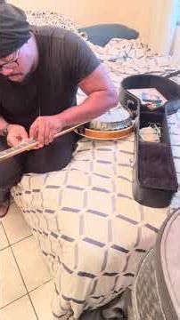 Pros and cons of the fifth string banjo nut. #banjomusic #banjo #instrumentrepair #guitarstrings