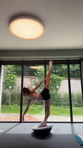 Dancing Workout Upper Back Strengthening with Elsa Stallings