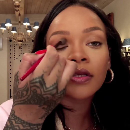 Rihanna's Makeup Tutorial #rihanna #makeuptutorial #grwm #fyp #fy #vogue