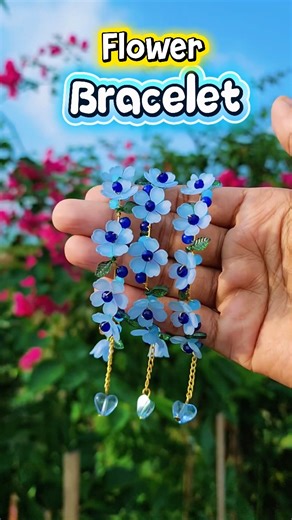 Pretty flower bracelet ….🌷🌺🌸￼