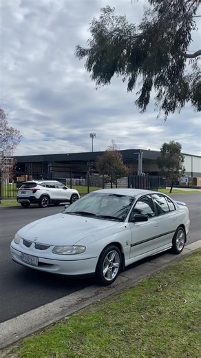 So Damn Pretty🤍 #holden #commodore #vt #v6