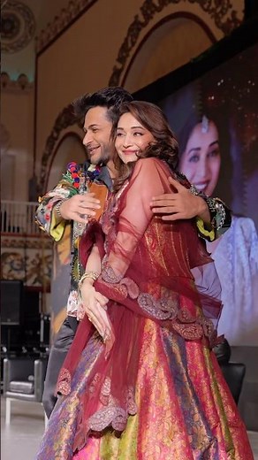 Iconic dance steps with the Queen ‪@MadhuriDixitNeneOfficial‬ ❤️ #shorts #shalinbhanot #dance