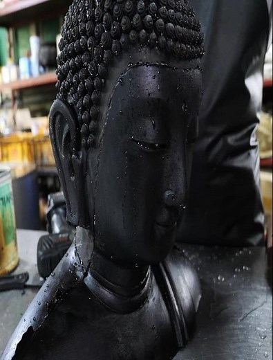 The Craftsman Who Makes Buddha Statues #BuddhaStatue #BuddhistArt