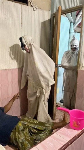 funny ghost best prank part 3- wait the end #youtubeshorts #poconglucu #prank