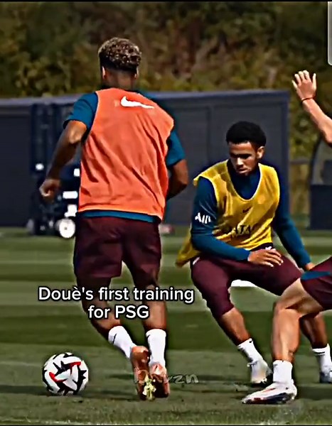 Dèsirè Douè : Premier Entraînement avec PSG