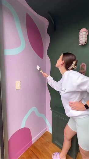 I waved a magic wand of COLOR 🪄🎨 and.. this is how it turned out! I used to store tools and