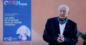 3.7K reactions · 1.2K shares | M. Edgar Morin, Sociologue et Philosophe de renommée mondiale, nous livre son témoignage à la suite de sa conférence à l'#UM6P. Un honneur pour notre communauté d’avoir accueilli Edgar Morin en marge de la célébration de son Centenaire. | UM6P - Mohammed VI Polytechnic University | Facebook