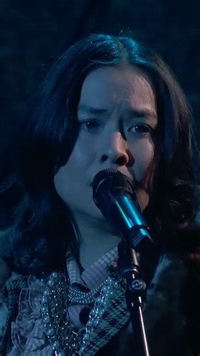 Mitski performs “If I Leave” on ‪@JimmyKimmelLive‬.
