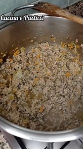Lasagne di Pane carasau #lasagne #pane carasau #ricettesarde #Sardegna #cucina #foodlove http://blog.giallozafferano.it/cucinaepasticci/lasagne-al-pane-carasau/ | Cucina e pasticci di Sabrina Costa
